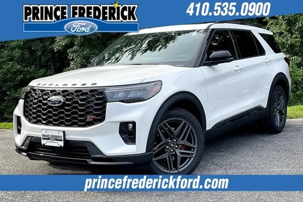 2025 Ford Explorer ST photo 1