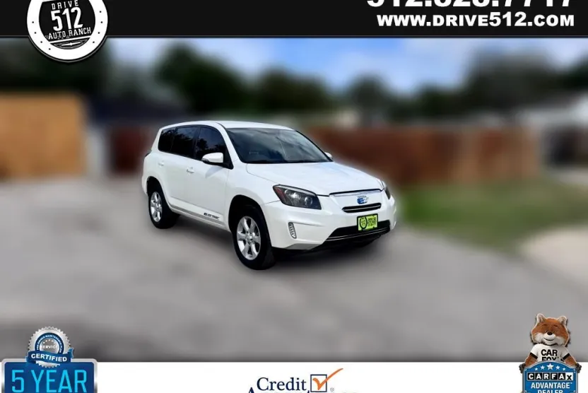 2013 Toyota RAV4 photo 1