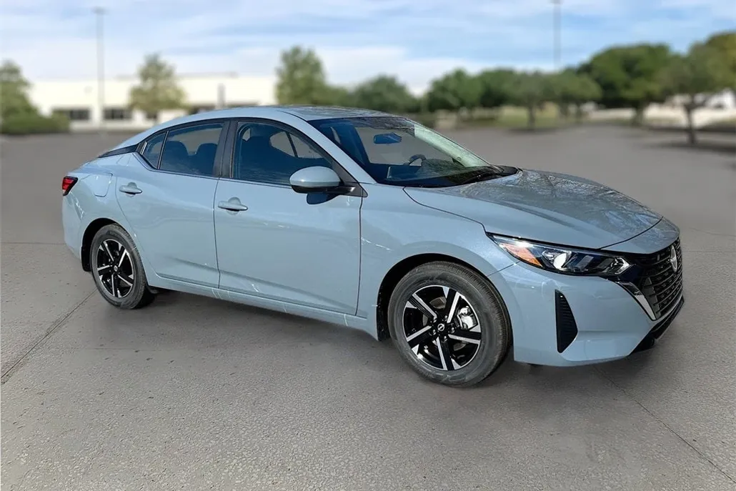 2025 Nissan Sentra SV photo 1
