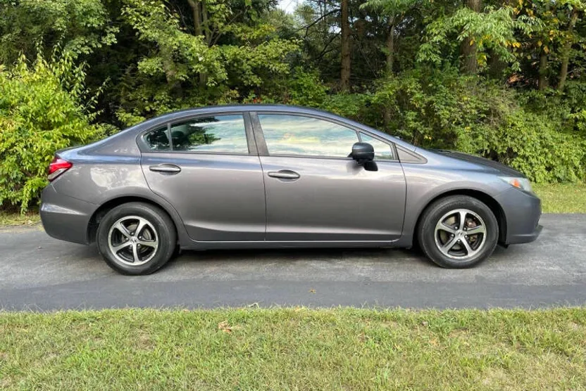 2015 Honda Civic SE photo 1