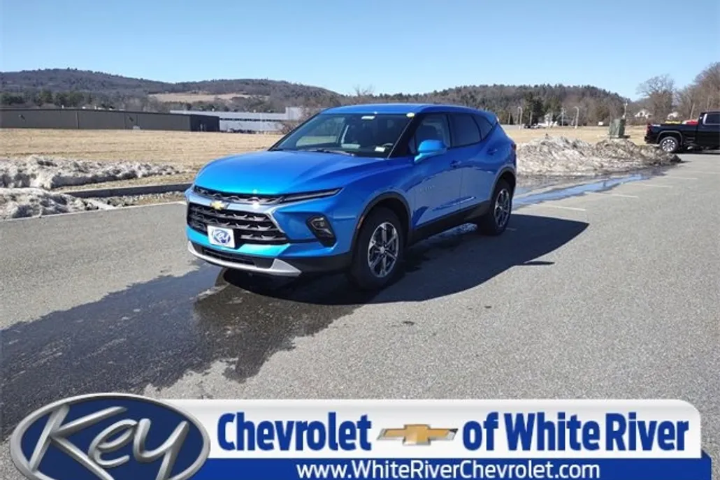 2025 Chevrolet Blazer 2LT photo 1