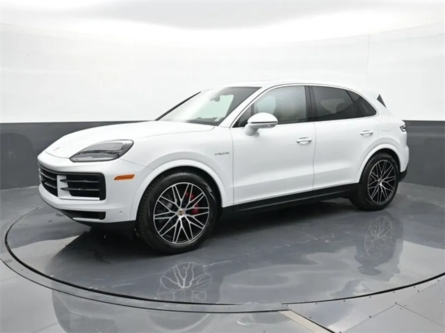 2025 Porsche Cayenne E-Hybrid S photo 1
