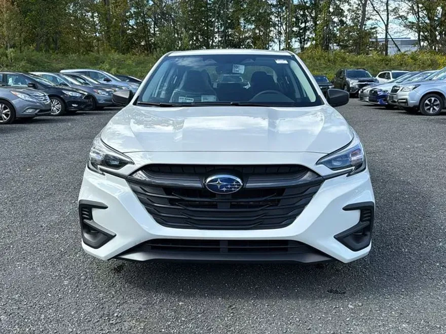 2025 Subaru Legacy Base photo 1