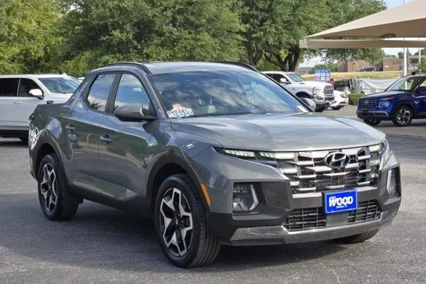 2024 Hyundai Santa Cruz Limited photo 1