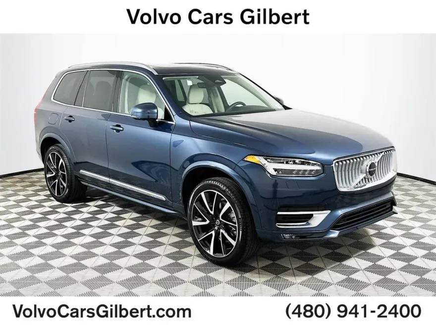 2025 Volvo XC90 AWD Plus photo 1