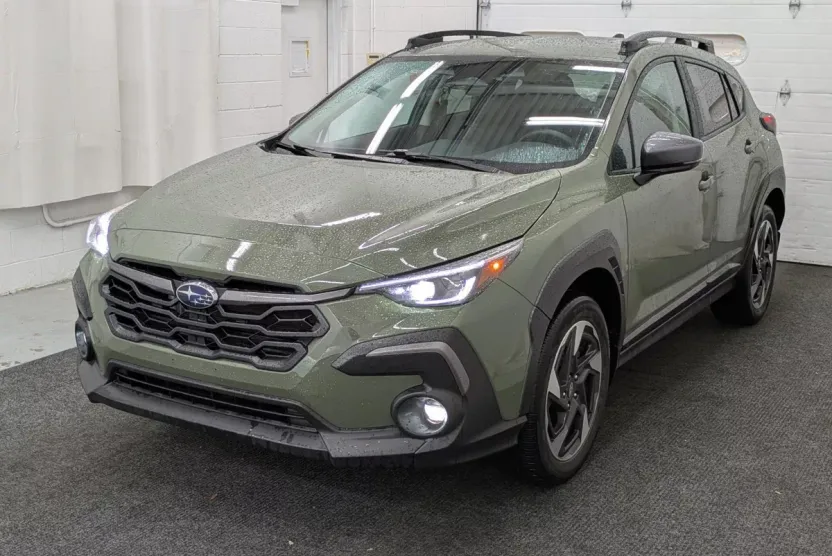 2024 Subaru Crosstrek Limited photo 1