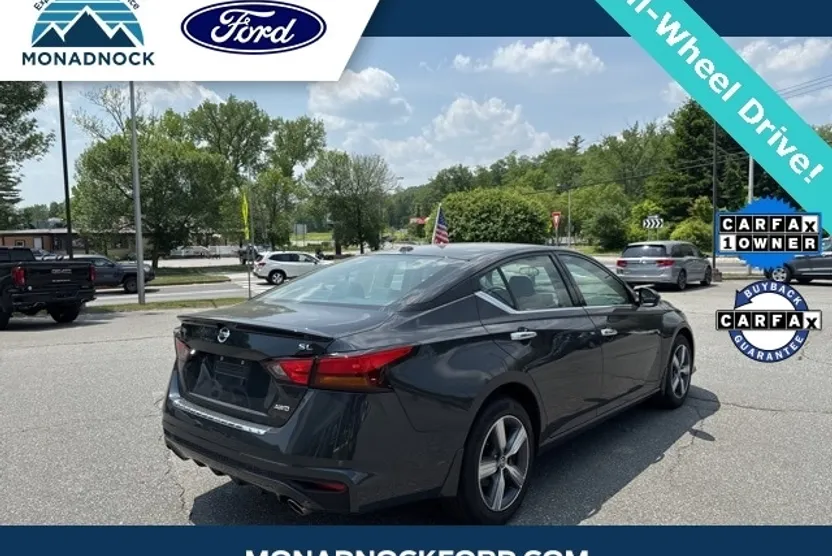 2022 Nissan Altima 2.5 SL photo 1