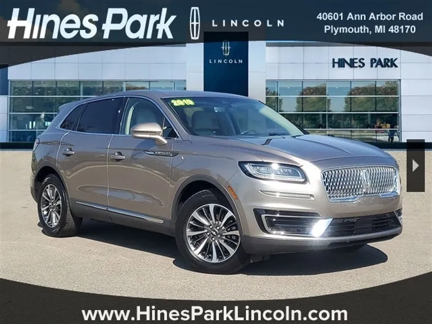2019 Lincoln Nautilus Select photo 1
