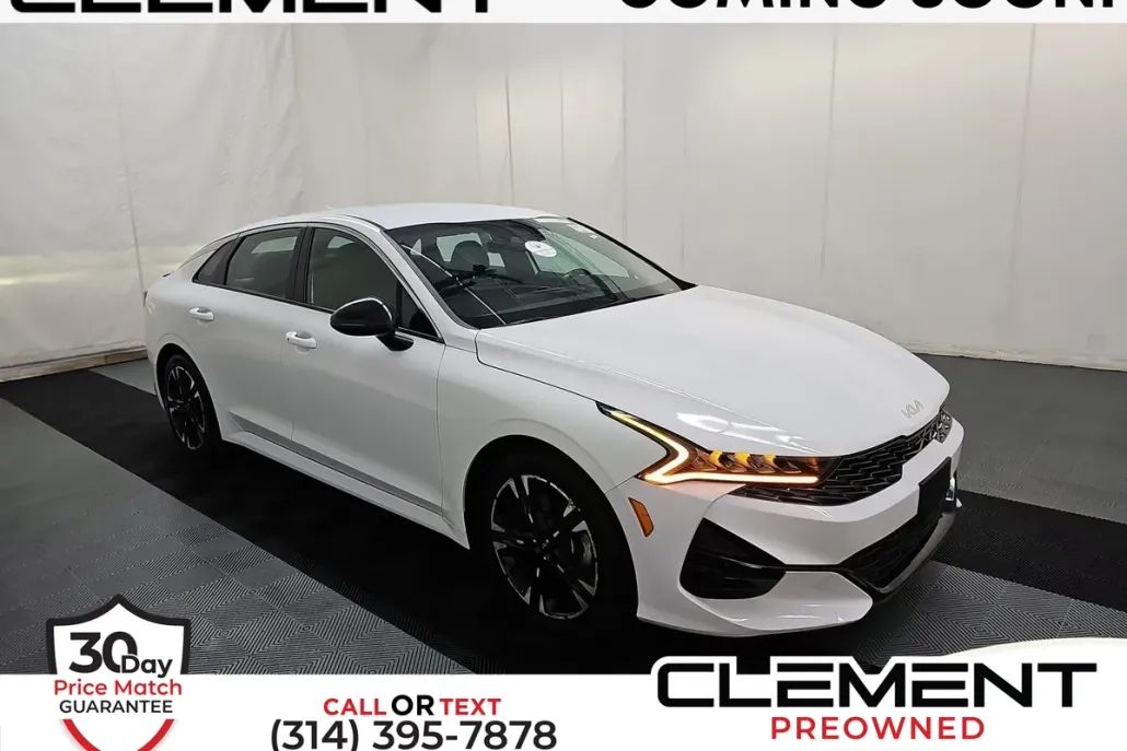 2022 Kia K5 GT-Line photo 1