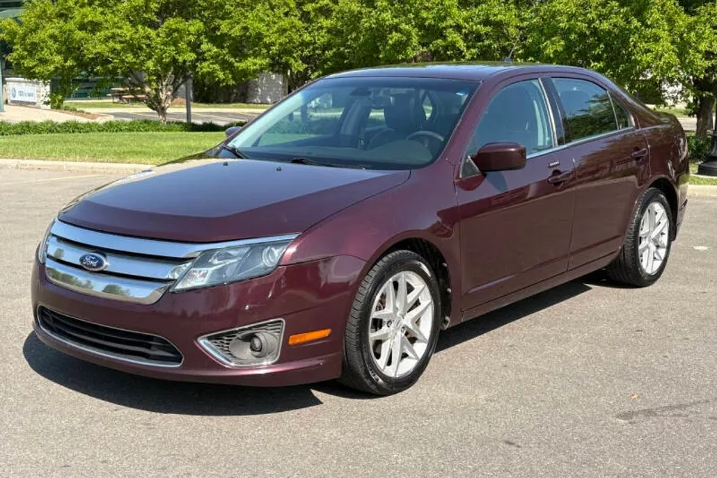 2012 Ford Fusion SEL photo 1