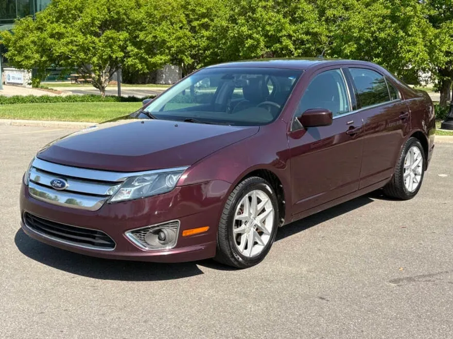 2012 Ford Fusion SEL photo 1