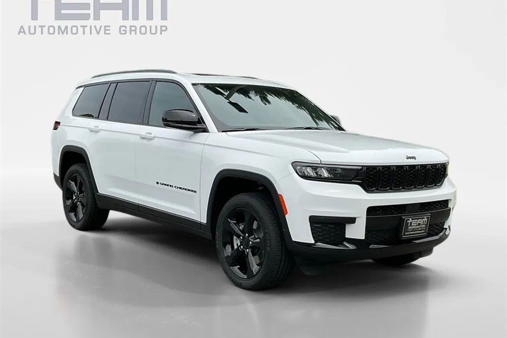 2025 Jeep Grand Cherokee X photo 1