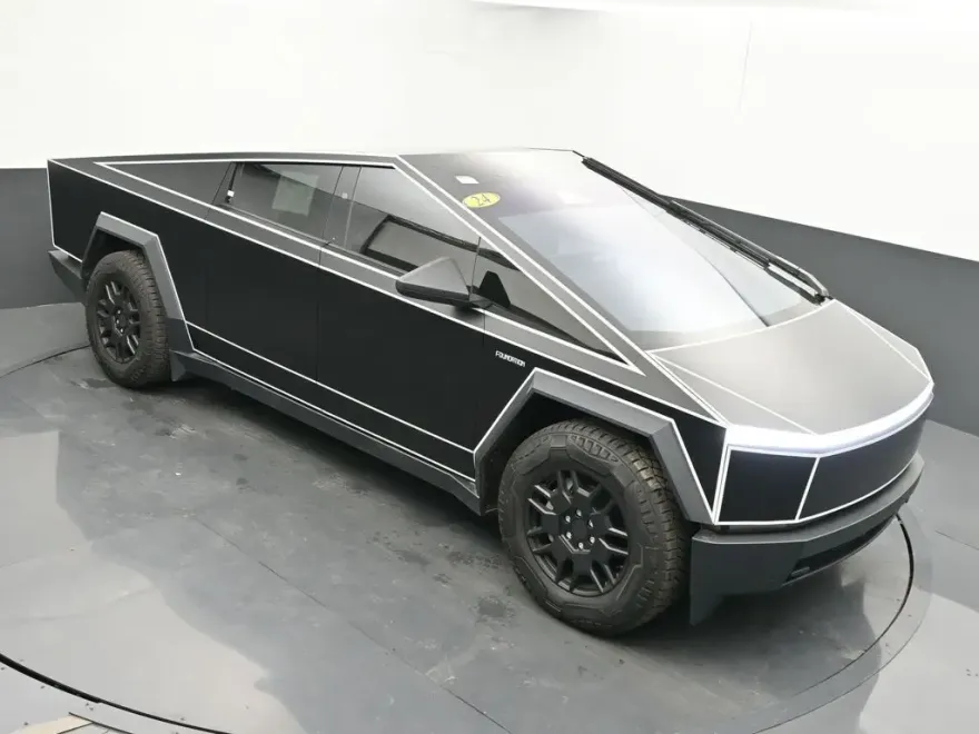 2024 Tesla Cybertruck Cyberbeast photo 25
