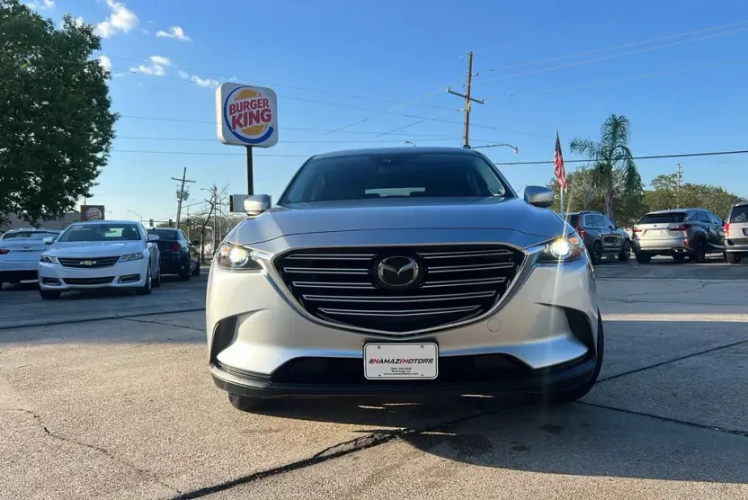 2018 Mazda CX-9 Touring Sport photo 1