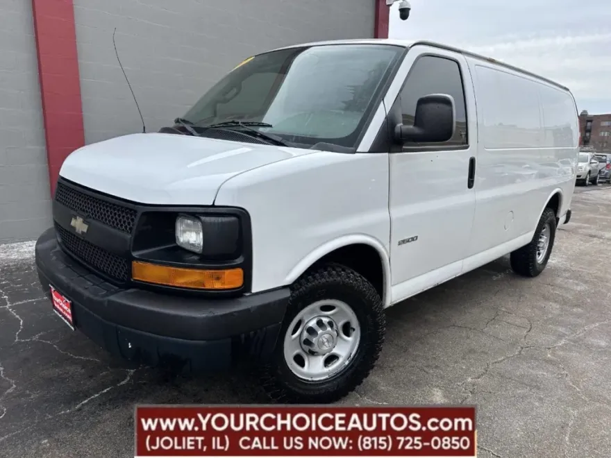 2016 Chevrolet Express 2500 Cargo Van photo 1