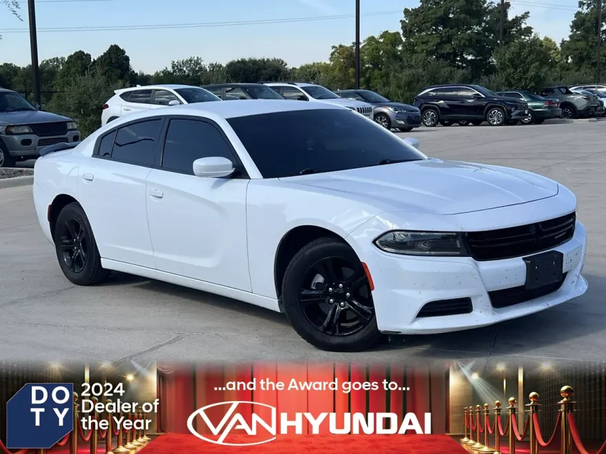 2022 Dodge Charger SXT photo 1