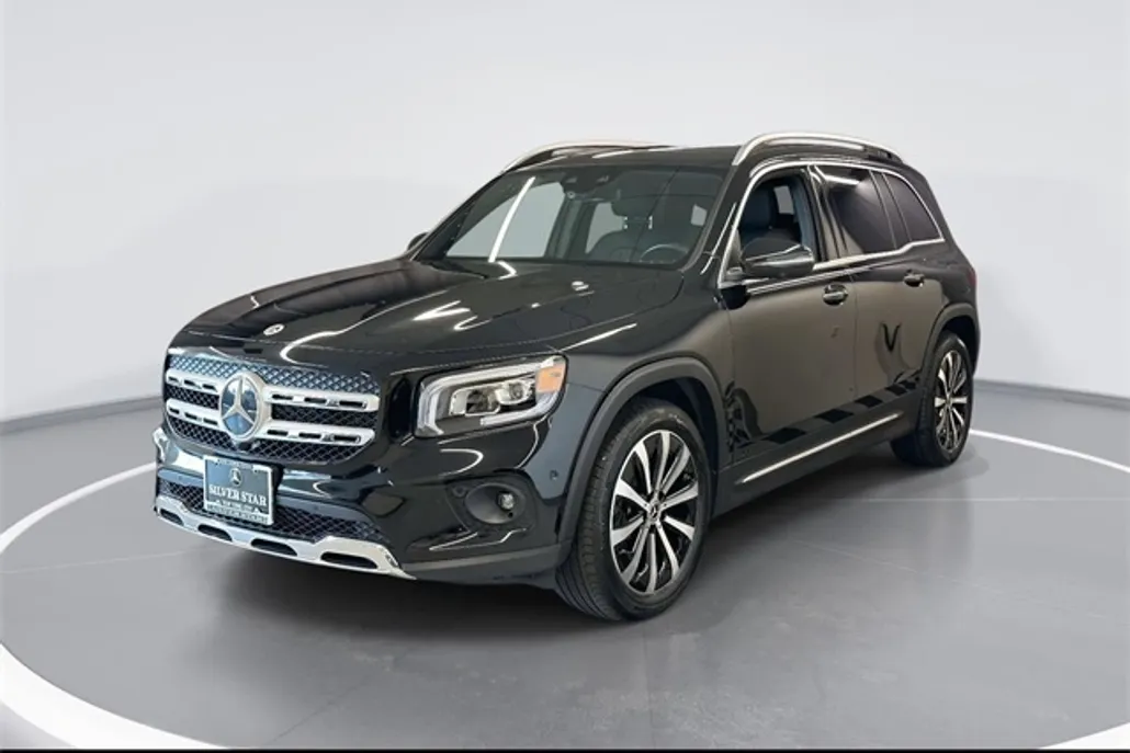 2023 Mercedes Benz GLB 250 4MATIC photo 1