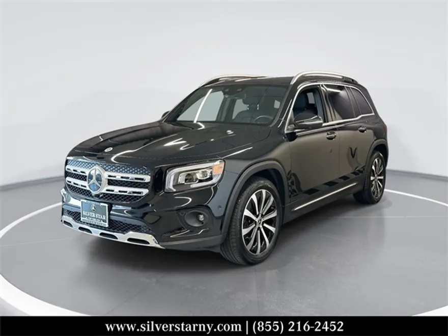 2023 Mercedes Benz GLB 250 4MATIC photo 1