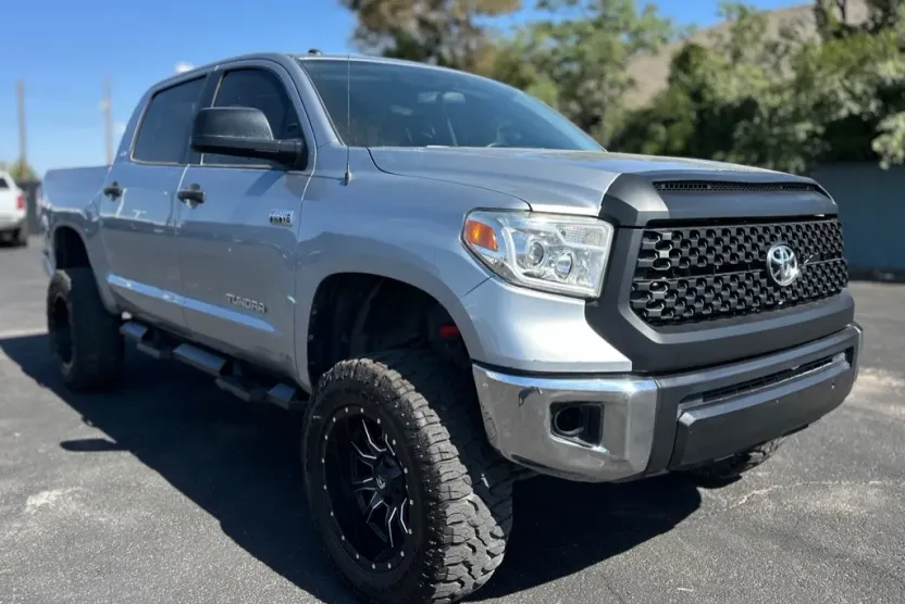 2017 Toyota Tundra SR5 TRD Pro photo 1