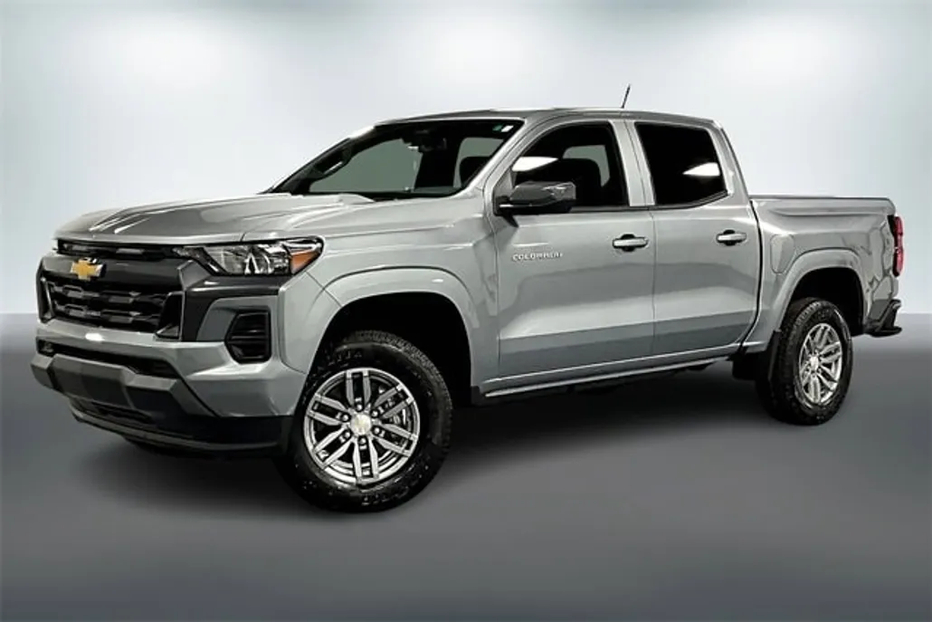 2026 Chevrolet Colorado LT photo 1
