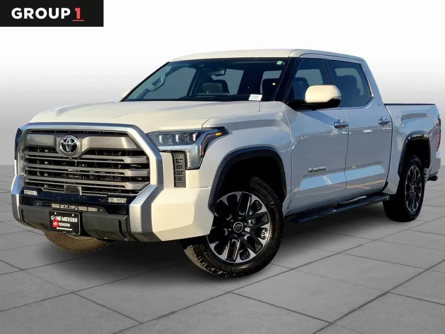 2024 Toyota Tundra Limited CrewMax photo 1