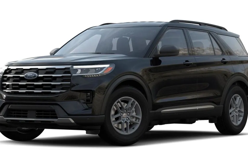 2025 Ford Explorer photo 1