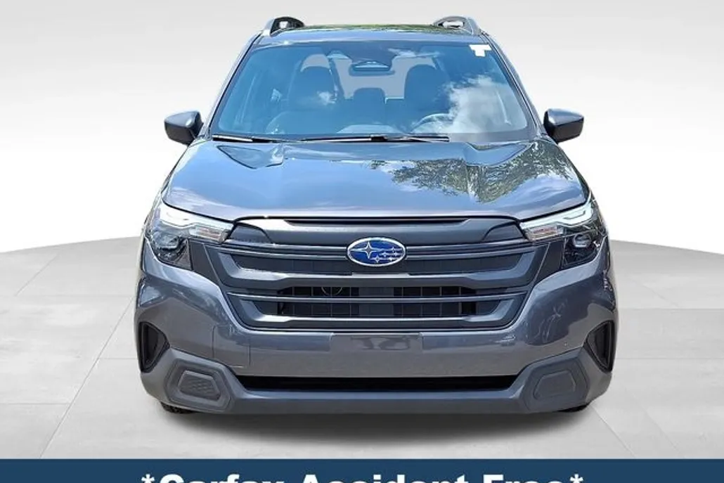 2025 Subaru Forester Base photo 1