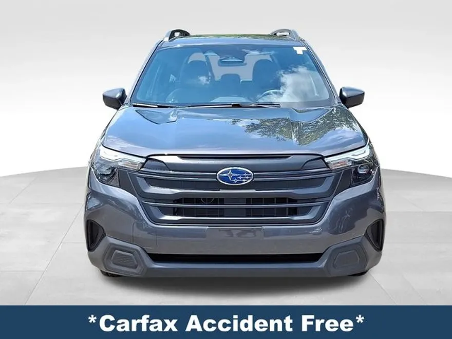 2025 Subaru Forester Base photo 1
