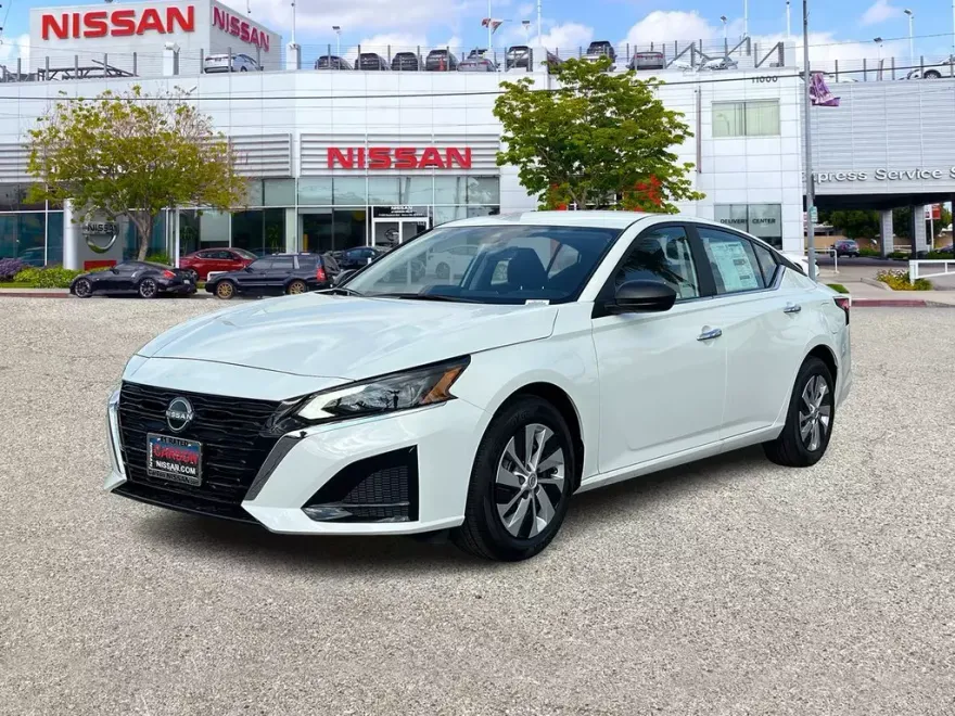 2025 Nissan Altima 2.5 S photo 1