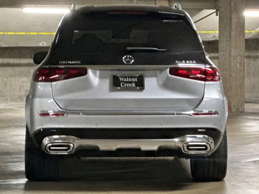 2024 Mercedes Benz GLS Maybach 600 4MATIC photo 1