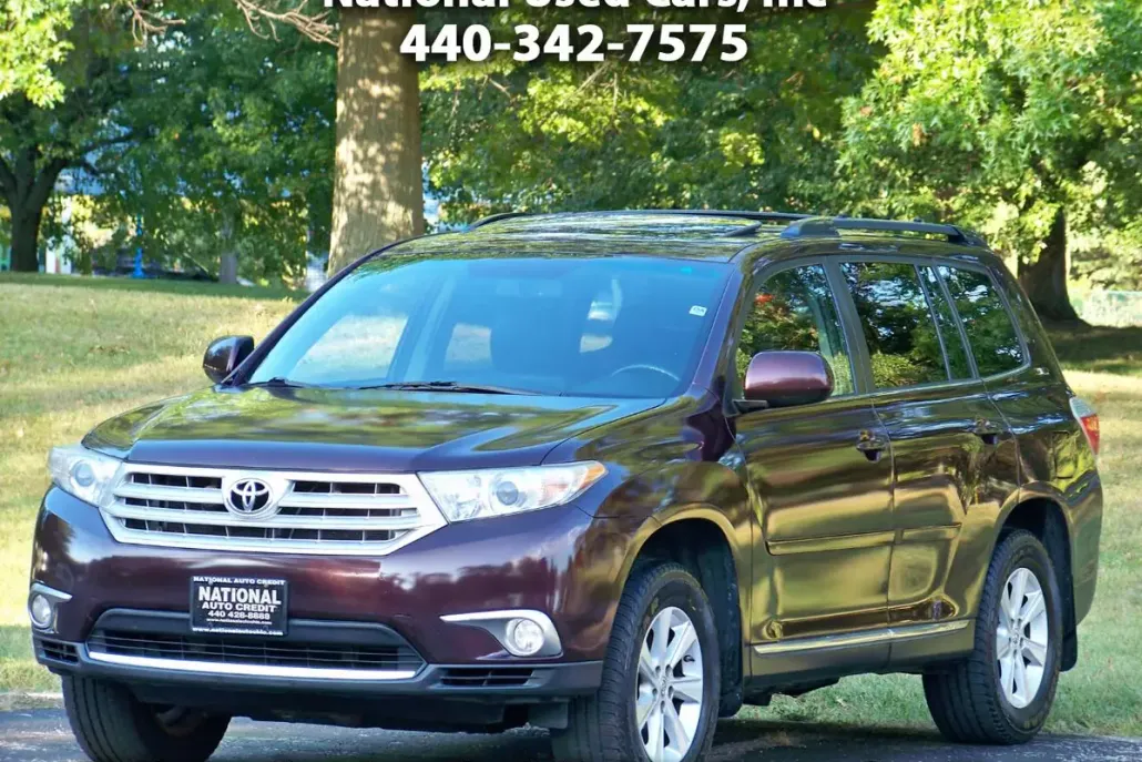 2011 Toyota Highlander Base photo 1