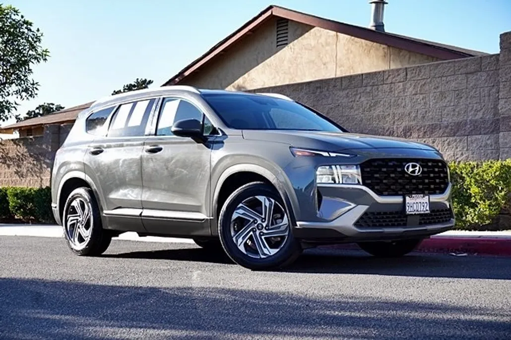 2023 Hyundai Santa Fe SEL photo 1