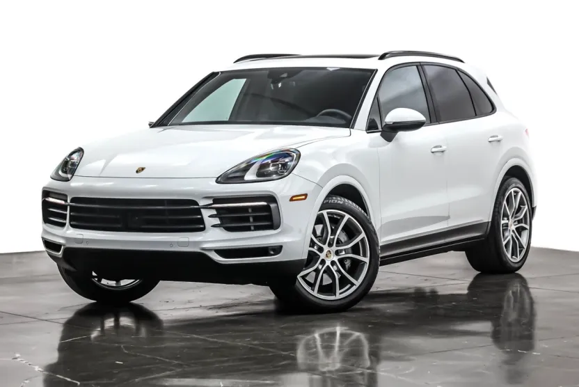 2019 Porsche Cayenne S photo 1