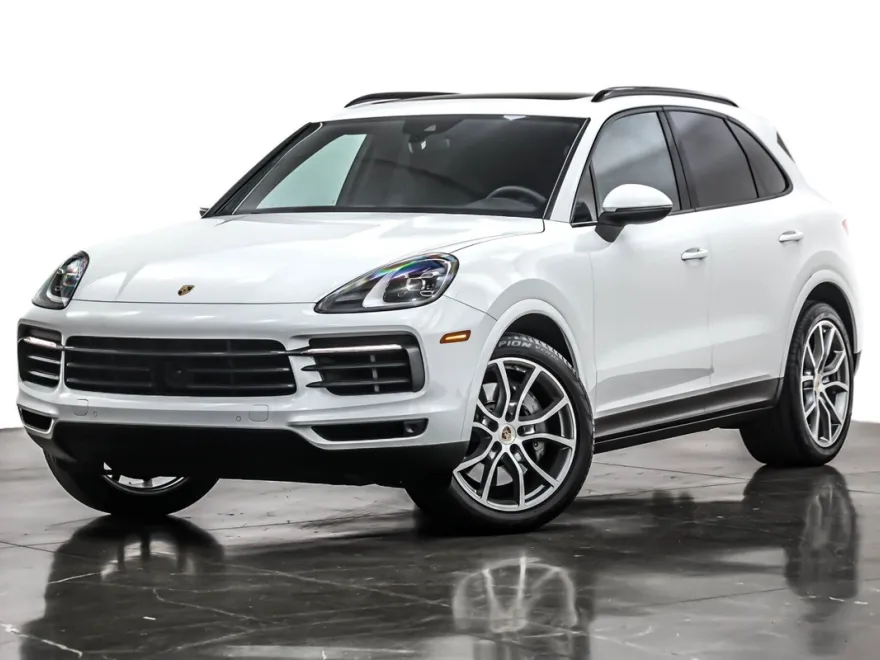 2019 Porsche Cayenne S photo 1