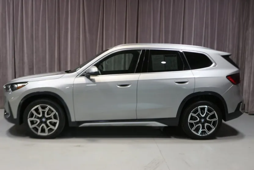 2025 Bmw X1 XDrive28i photo 1