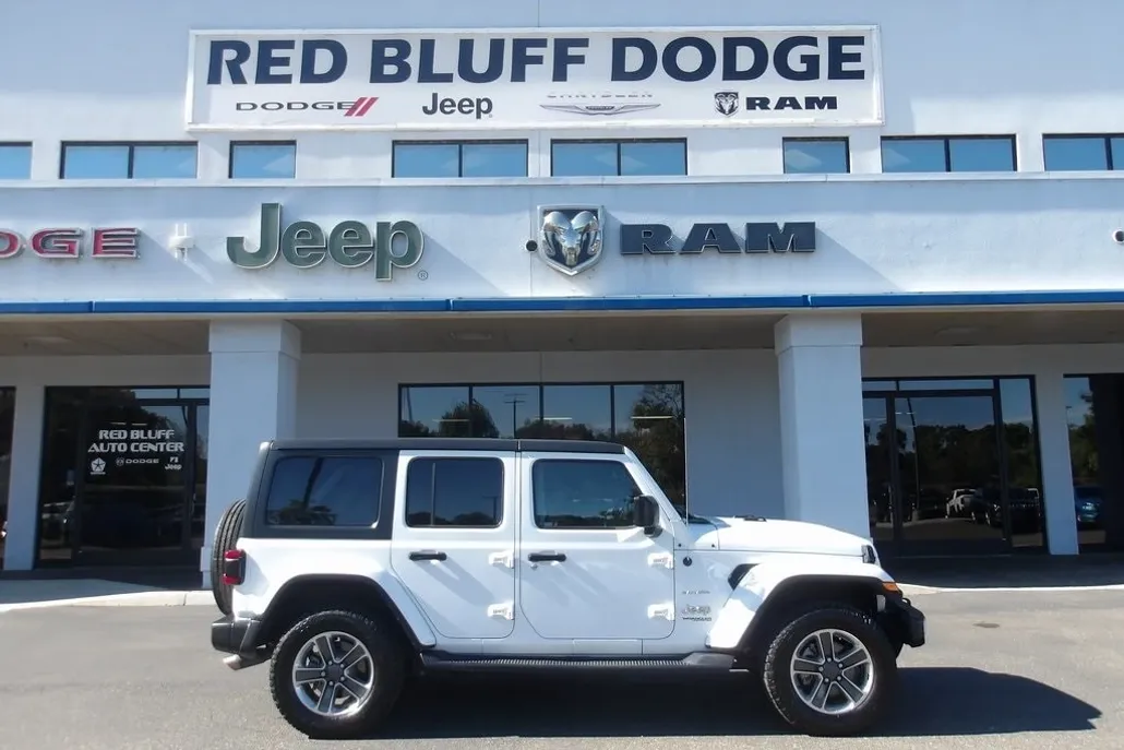 2018 Jeep Wrangler Unlimited Sahara photo 1