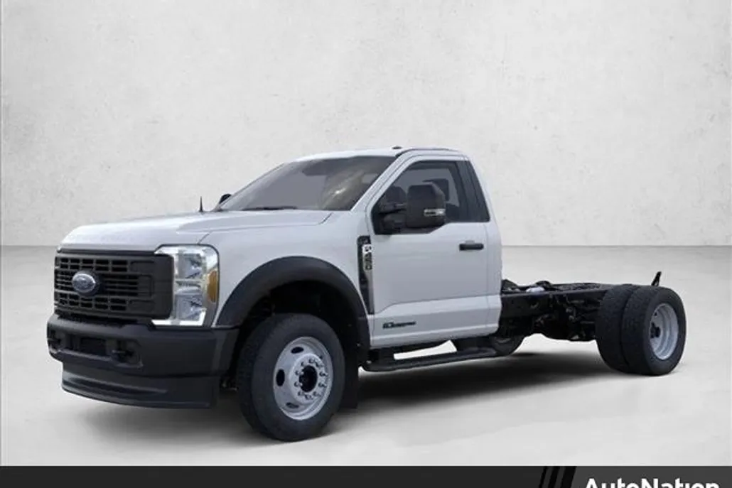 2025 Ford F-450 XL photo 1
