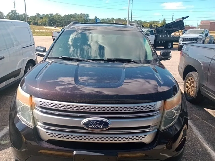 2013 Ford Explorer XLT photo 1
