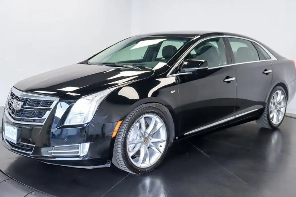 2016 Cadillac XTS Premium V-Sport photo 1