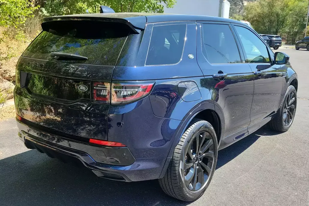 2023 Land Rover Discovery Sport SE R-Dynamic photo 1