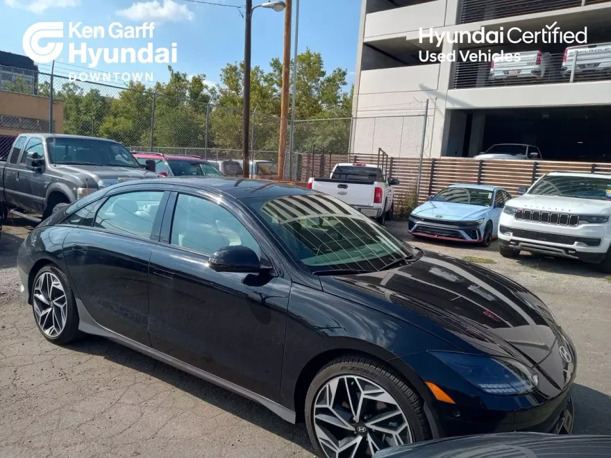 2023 Hyundai Ioniq 6 Limited photo 1