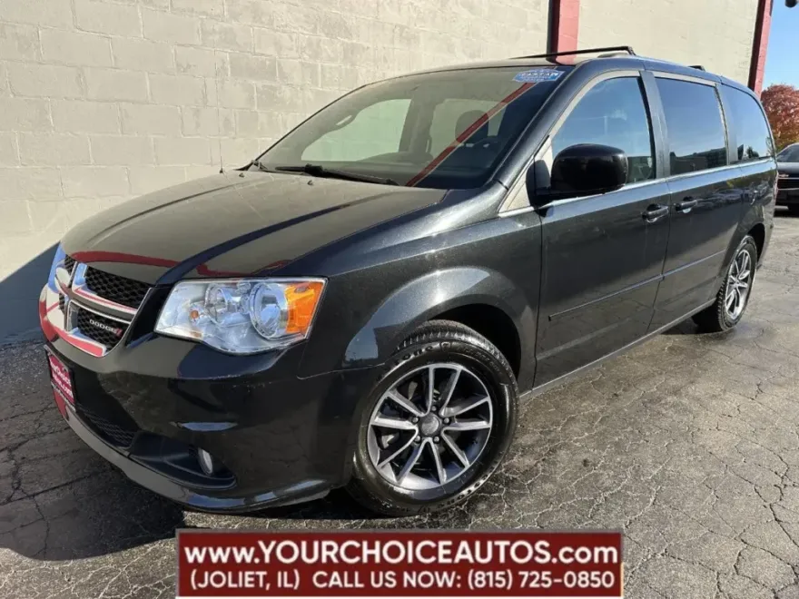 2017 Dodge Grand Caravan SXT photo 1