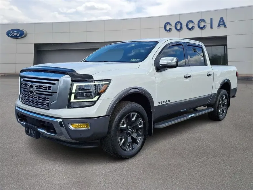 2023 Nissan Titan Platinum Reserve photo 1
