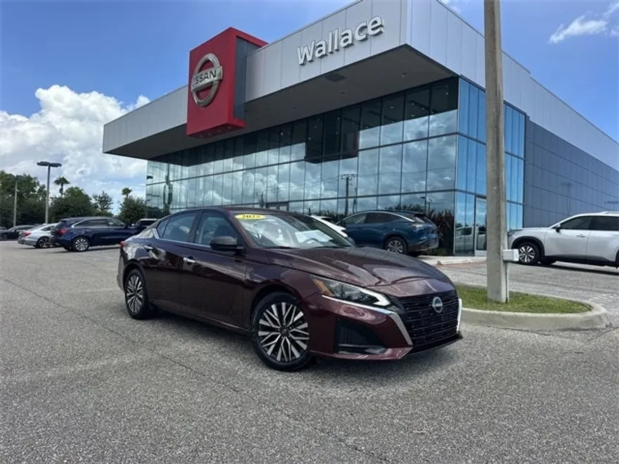 2025 Nissan Altima 2.5 SV photo 1