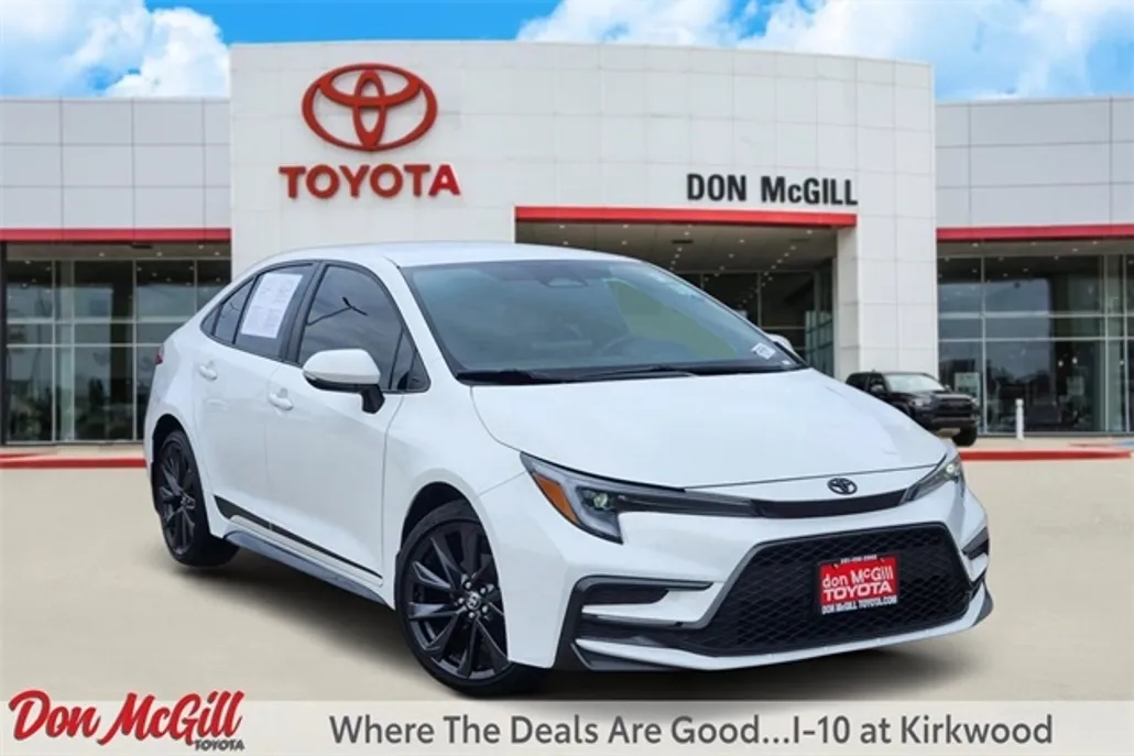 2024 Toyota Corolla SE photo 1