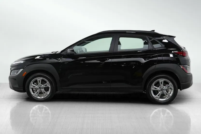 2023 Hyundai Kona SEL photo 1