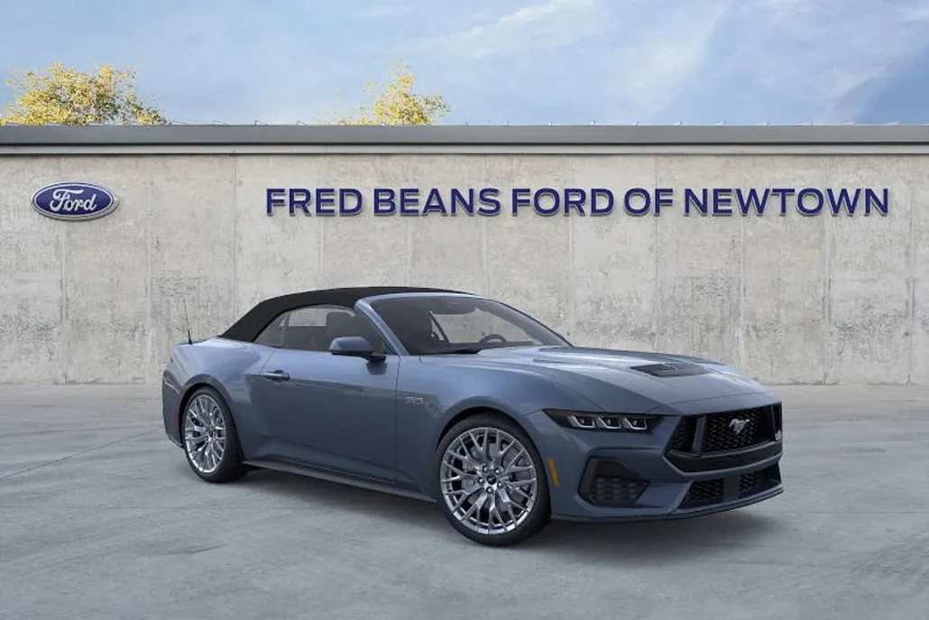 2025 Ford Mustang GT Premium Convertible photo 1