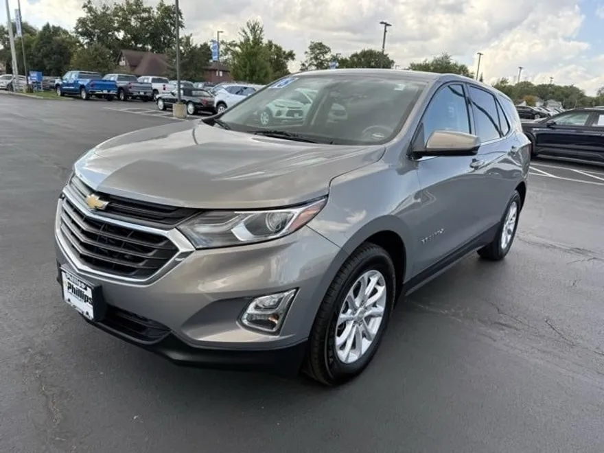2018 Chevrolet Equinox LT photo 1
