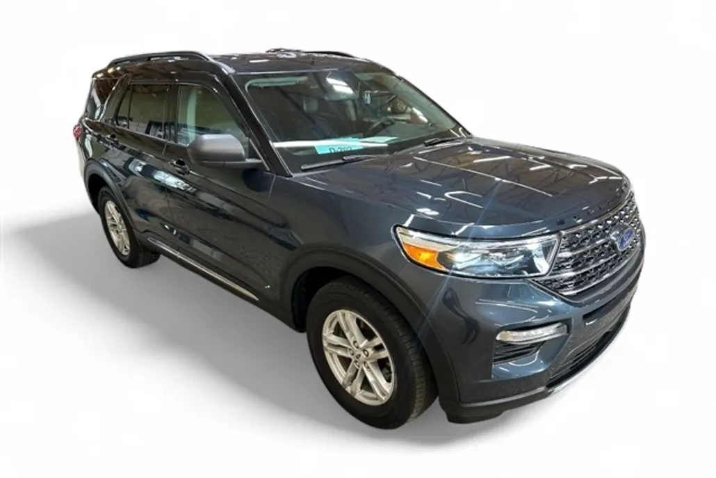 2022 Ford Explorer XLT photo 1