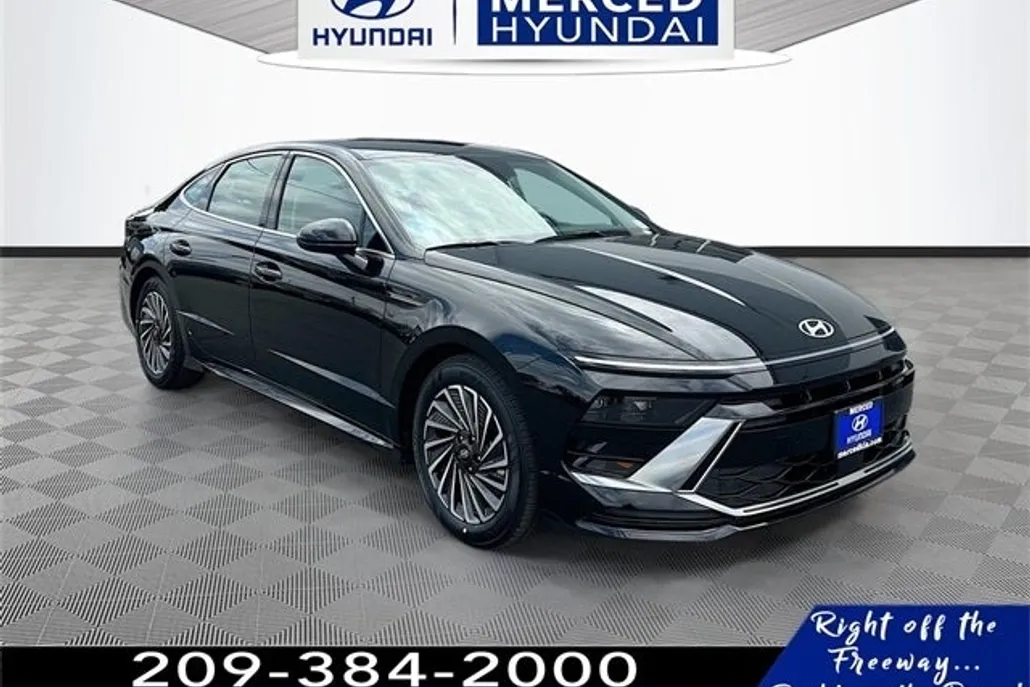 2025 Hyundai Sonata Hybrid SEL photo 1
